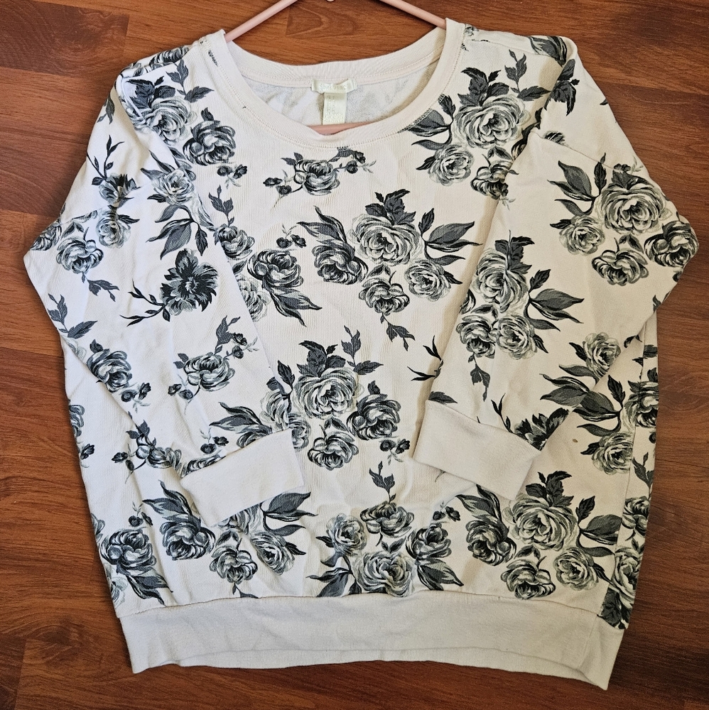 vintage forever 21 roses light sweater